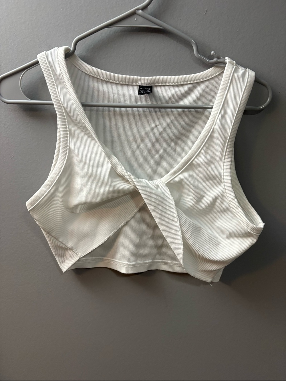 SHEIN White Ribbed Twist-Front Crop Tank